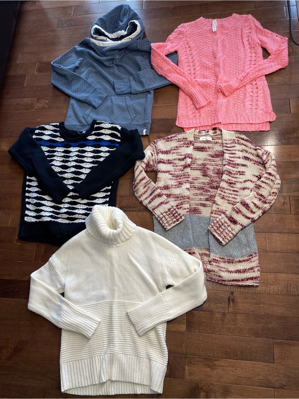 Assorted knitwear & Hoodie Womens Clothing size S